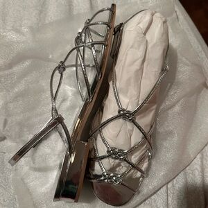 Dôen Corsica Sandels size 38 metallic silver. Brand new